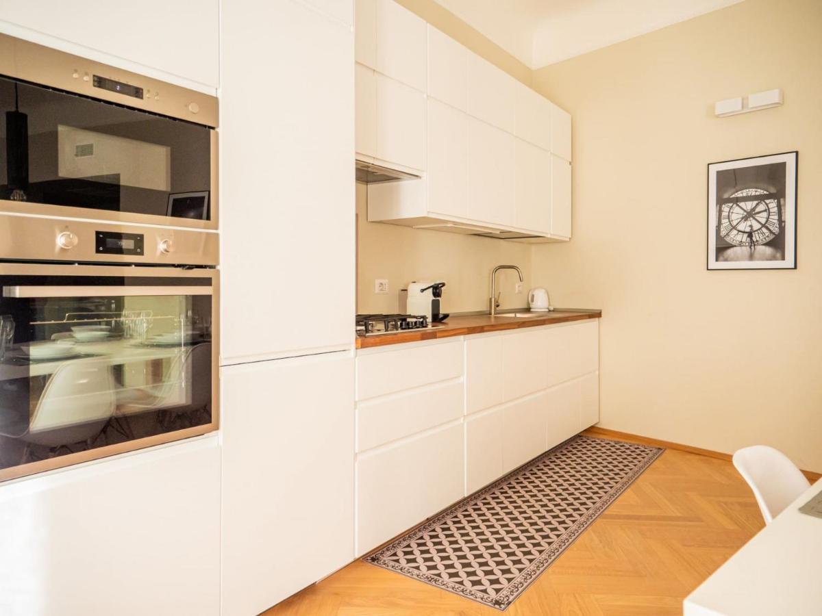 The Best Rent - Cozy Two-Bedrooms Apartment In Pasteur District Milan Luaran gambar